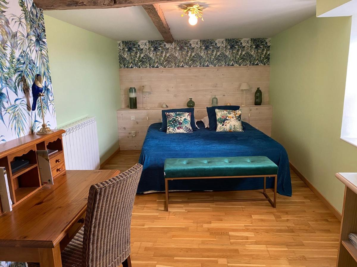 Logis De La Melissiere Bed & Breakfast Xaintray Екстериор снимка