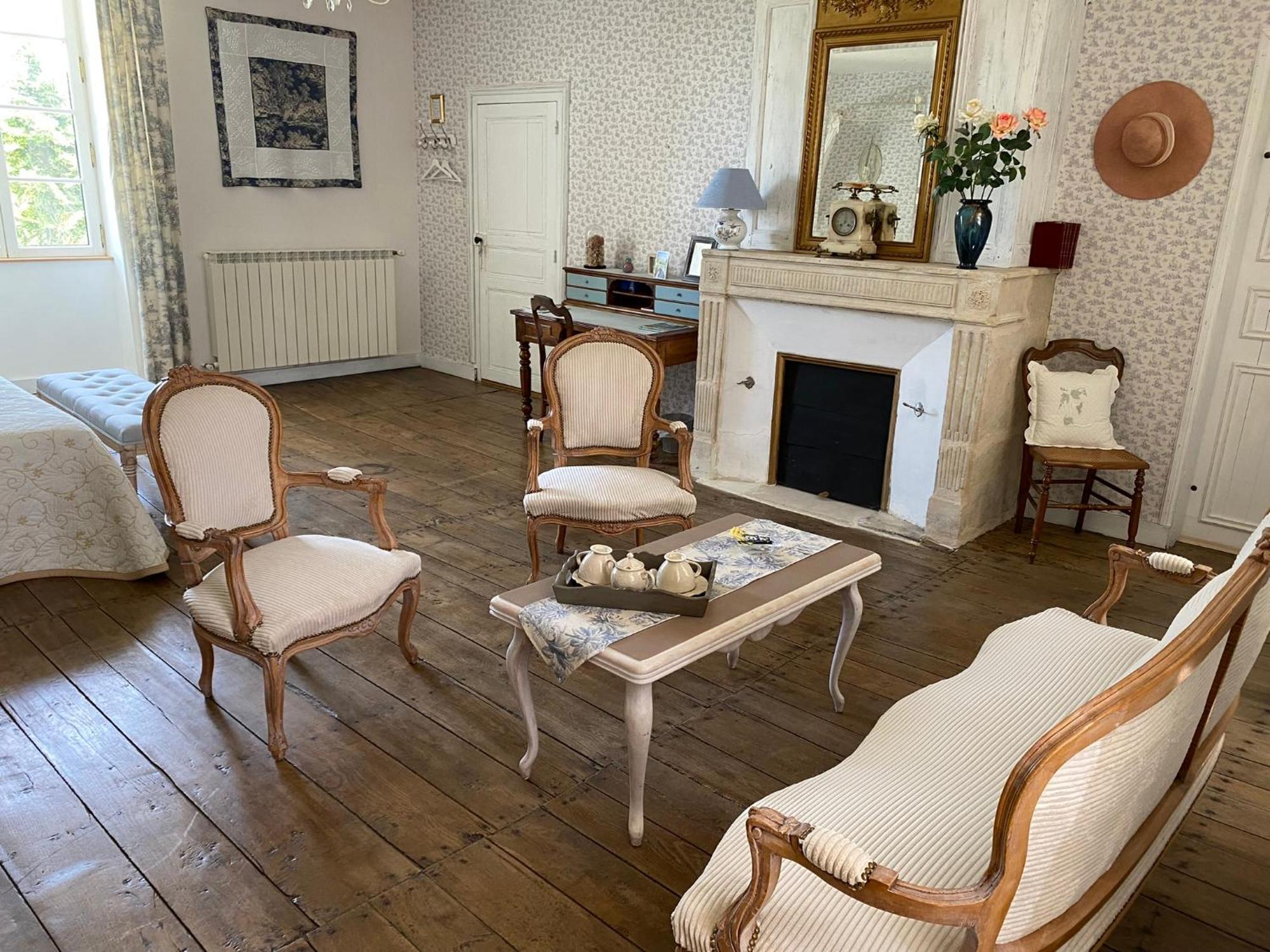 Logis De La Melissiere Bed & Breakfast Xaintray Екстериор снимка