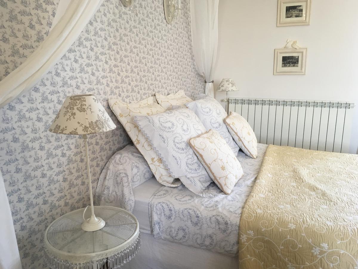Logis De La Melissiere Bed & Breakfast Xaintray Екстериор снимка